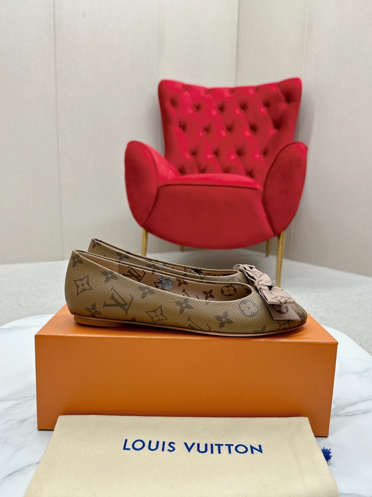 005 33123111 SIZE 34-41