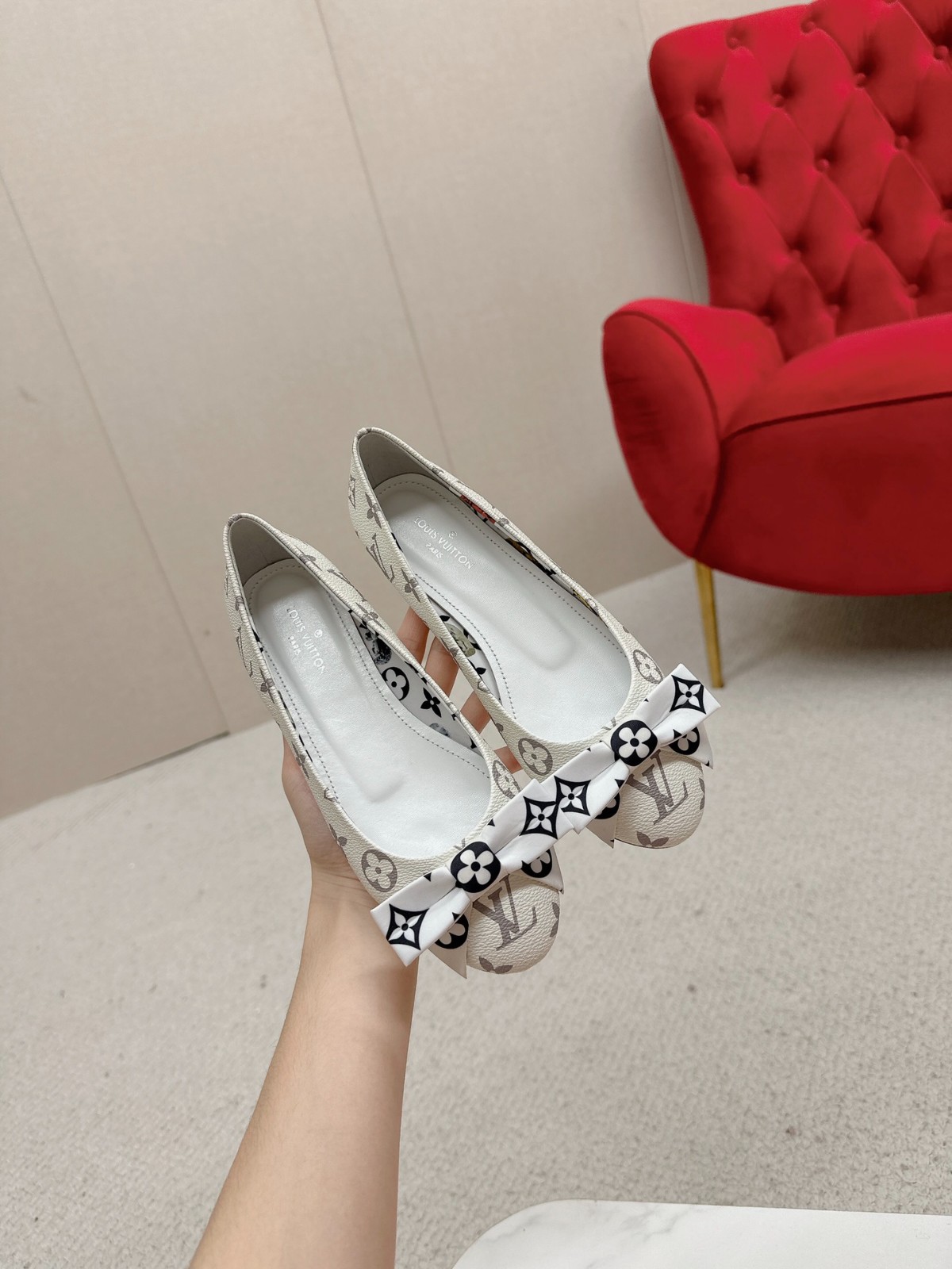 004 33123111 SIZE 34-41