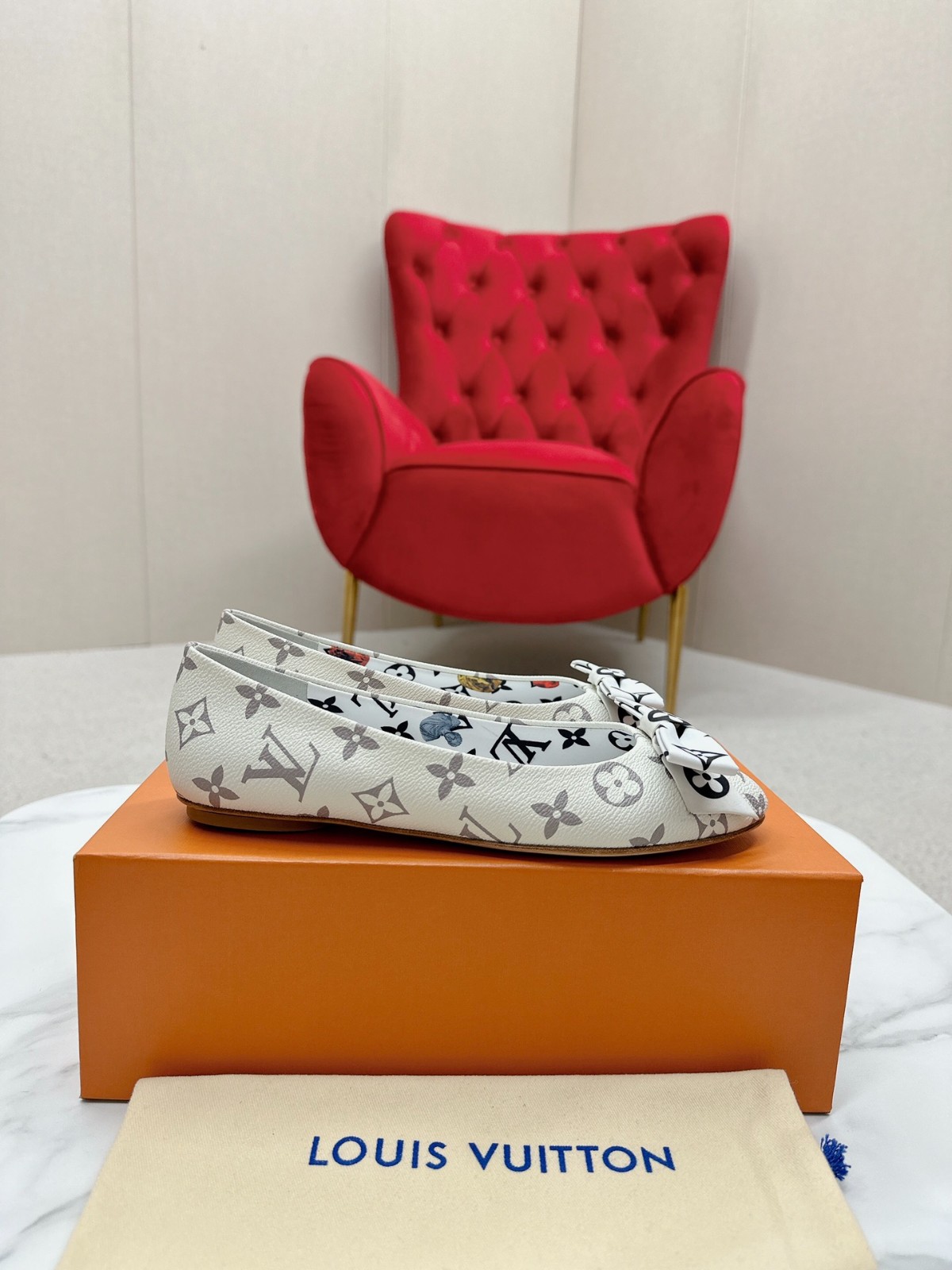 004 33123111 SIZE 34-41