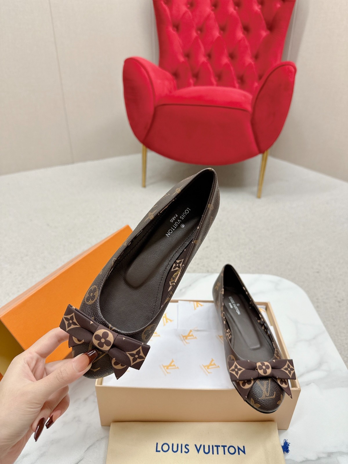 003 33123111 SIZE 34-41