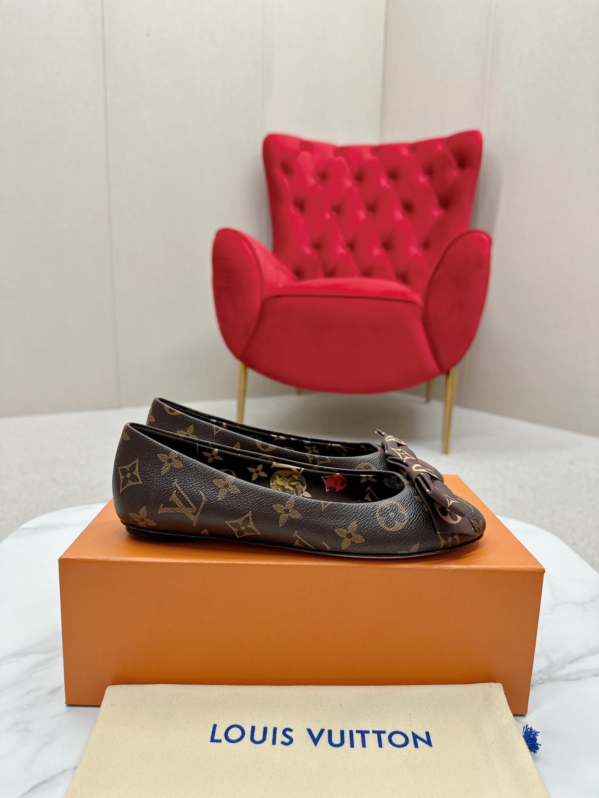 003 33123111 SIZE 34-41
