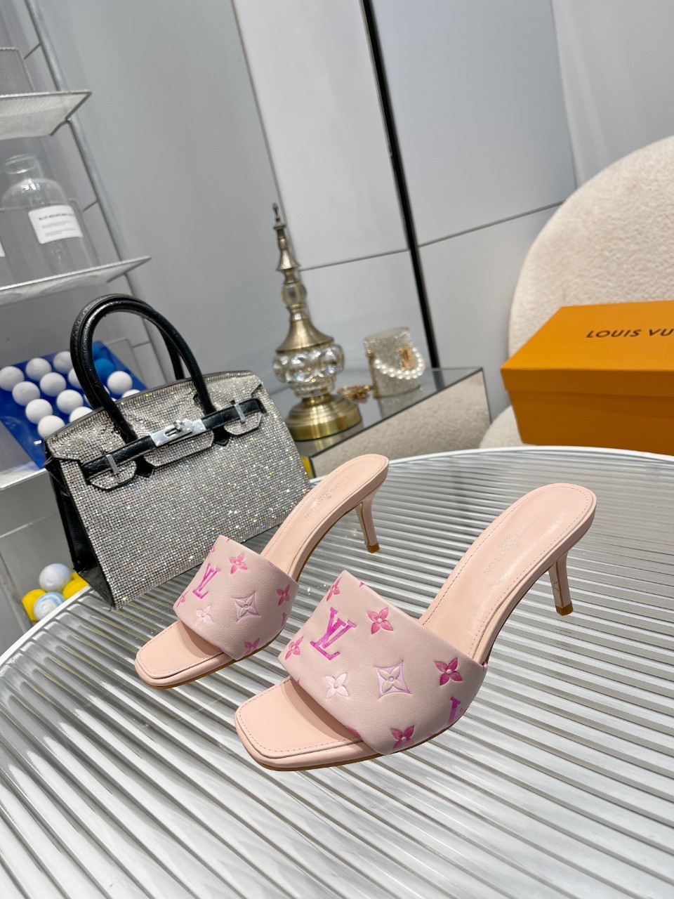 114 24123090 SIZE 35-43