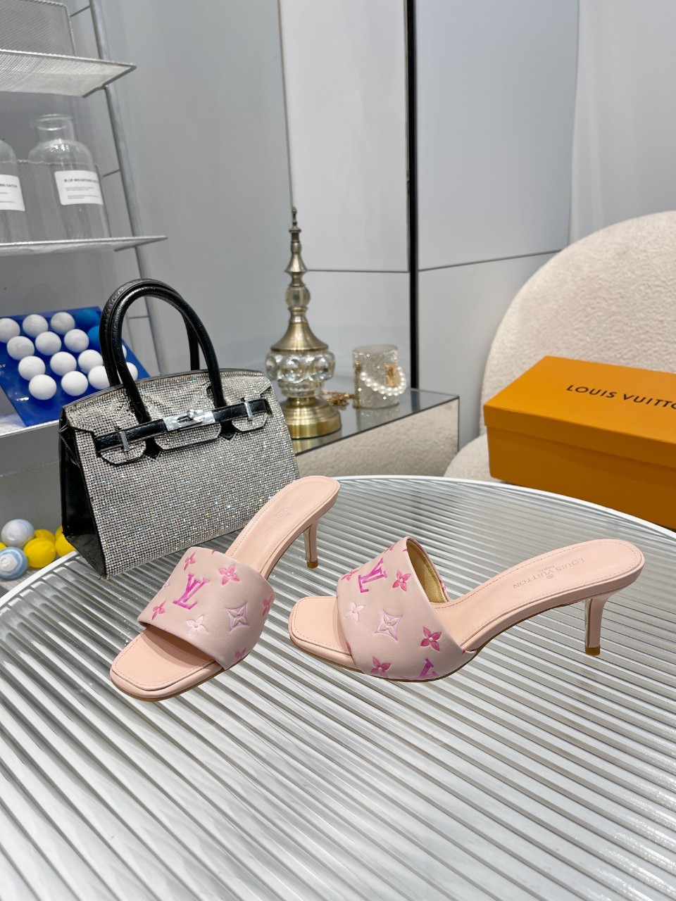 114 24123090 SIZE 35-43