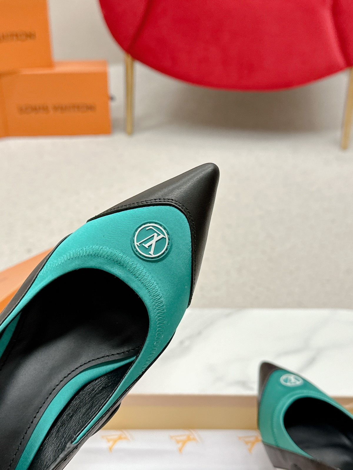 061 30123104 SIZE 35-40