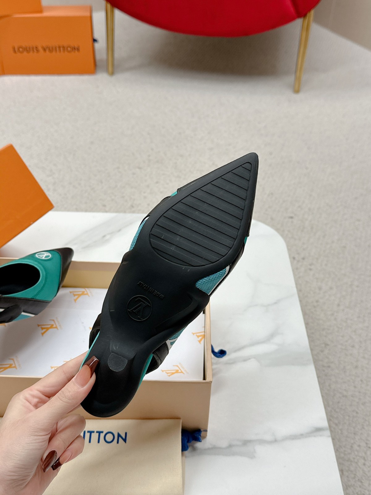 061 30123104 SIZE 35-40