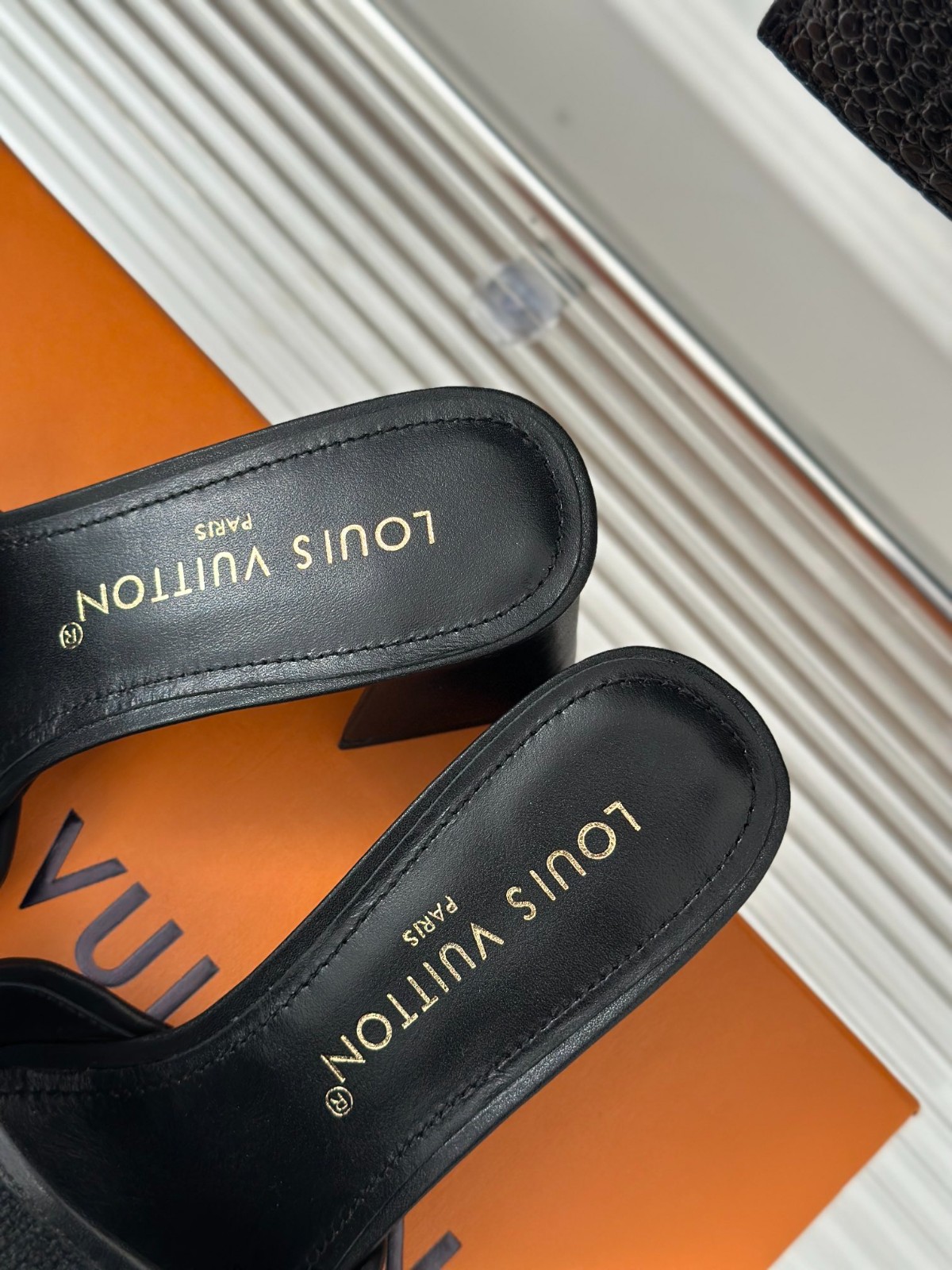 019 29123102 SIZE 35-42
