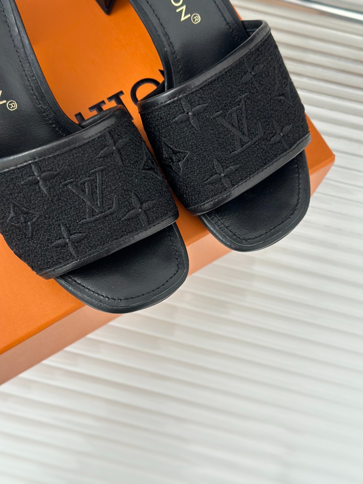 019 29123102 SIZE 35-42