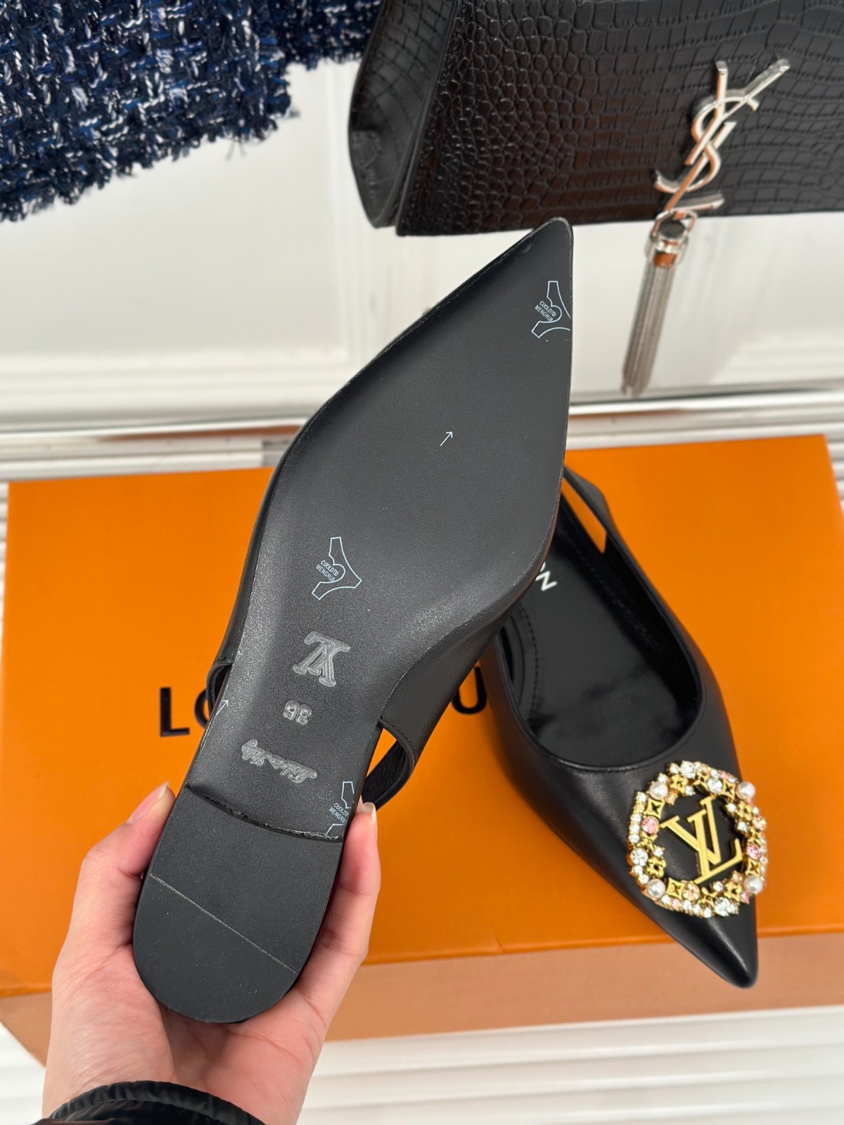 016 36123118 SIZE 35-42
