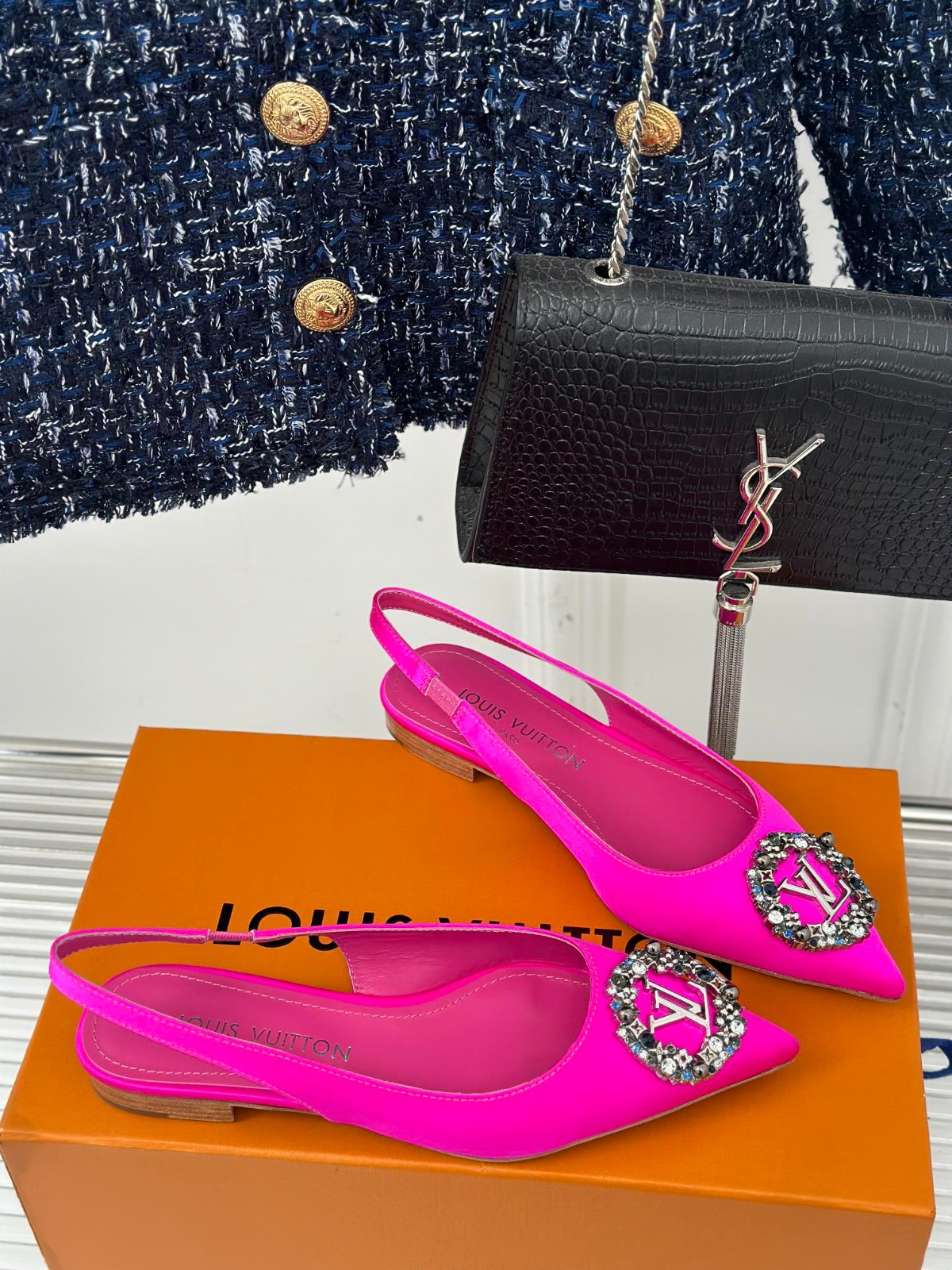 015 36123118 SIZE 35-42
