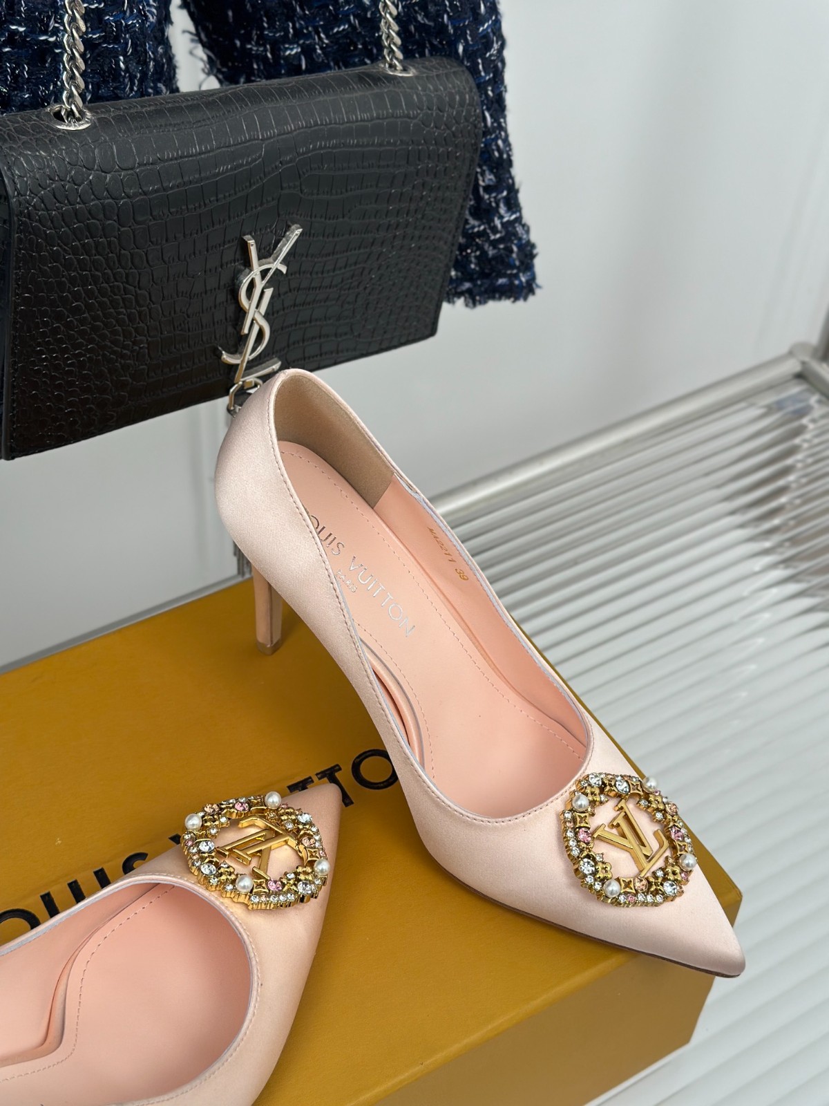 006 36123118 SIZE 35-42