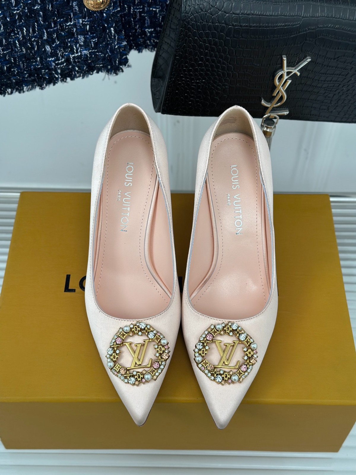 006 36123118 SIZE 35-42