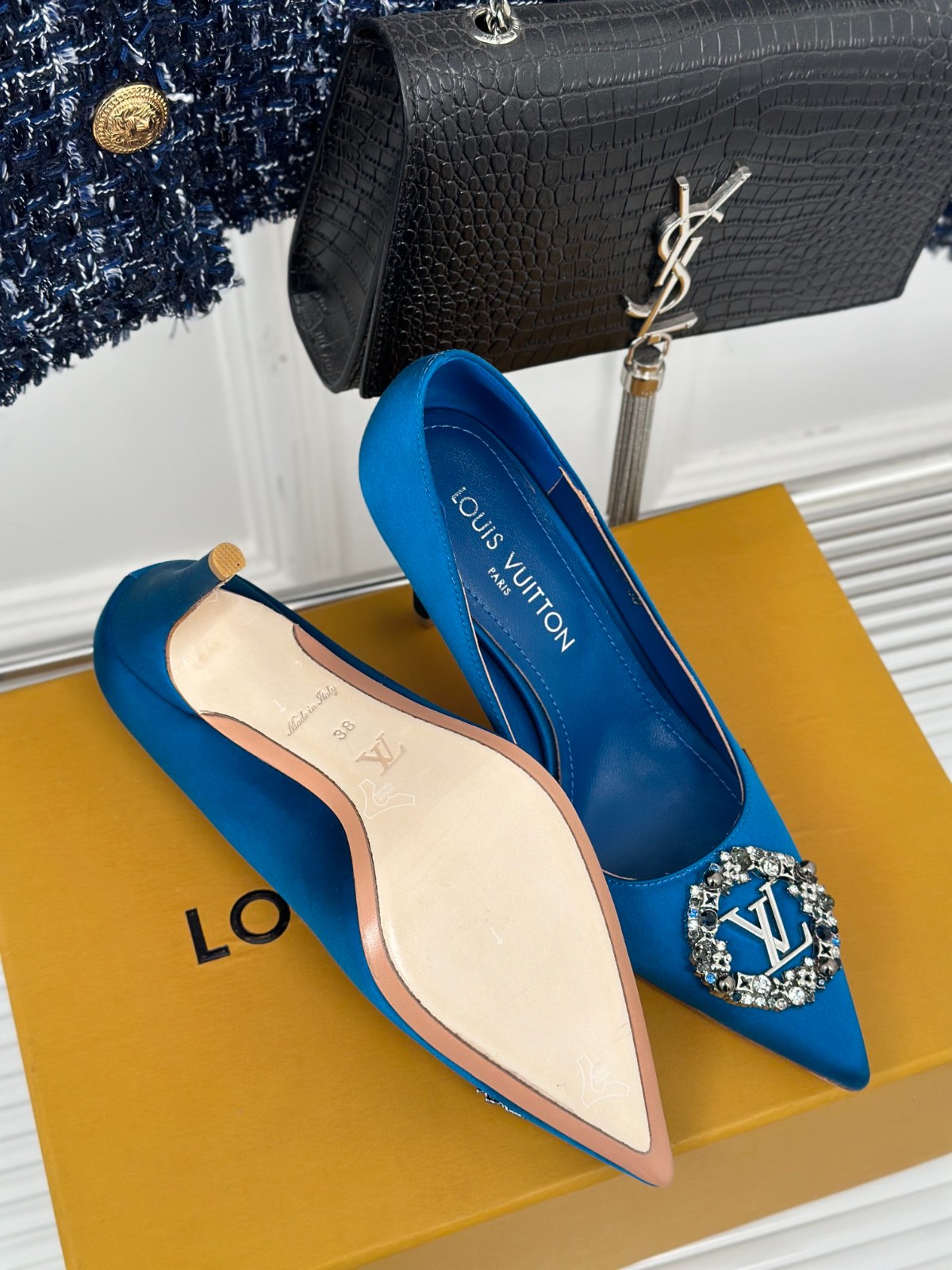 005 36123118 SIZE 35-42
