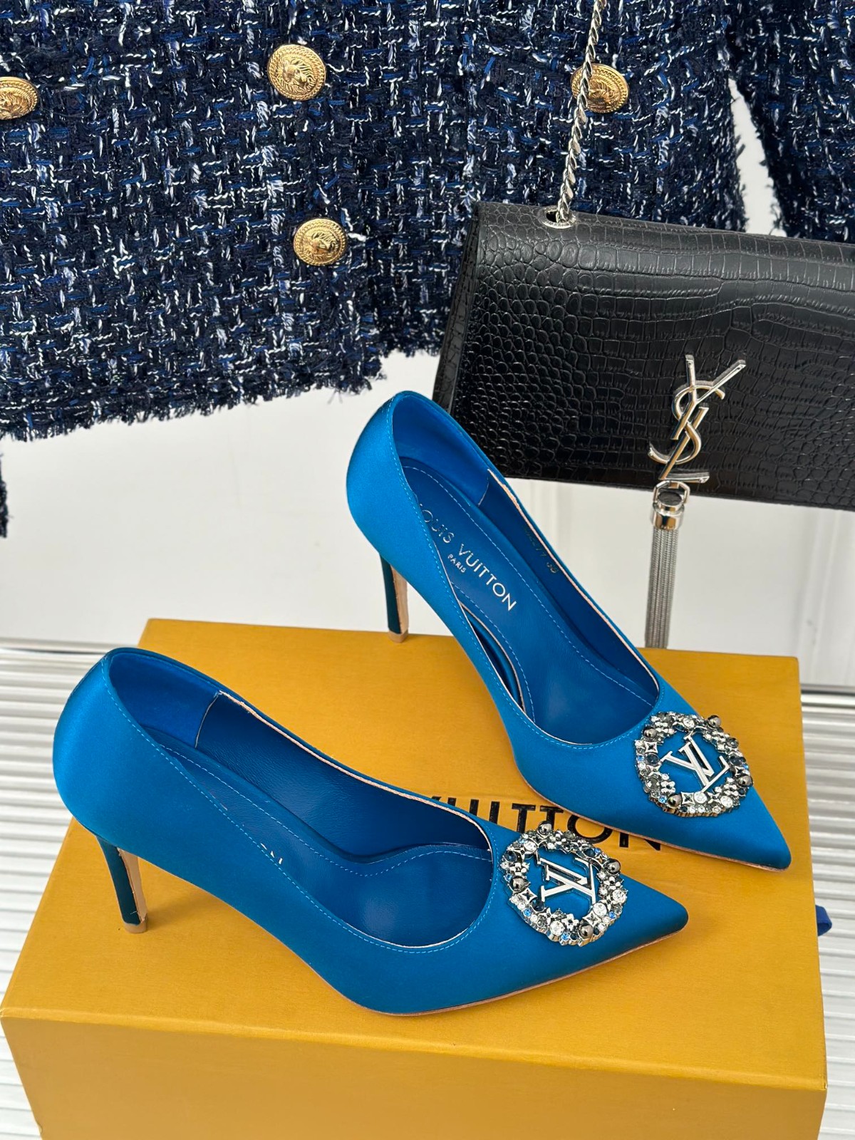 005 36123118 SIZE 35-42