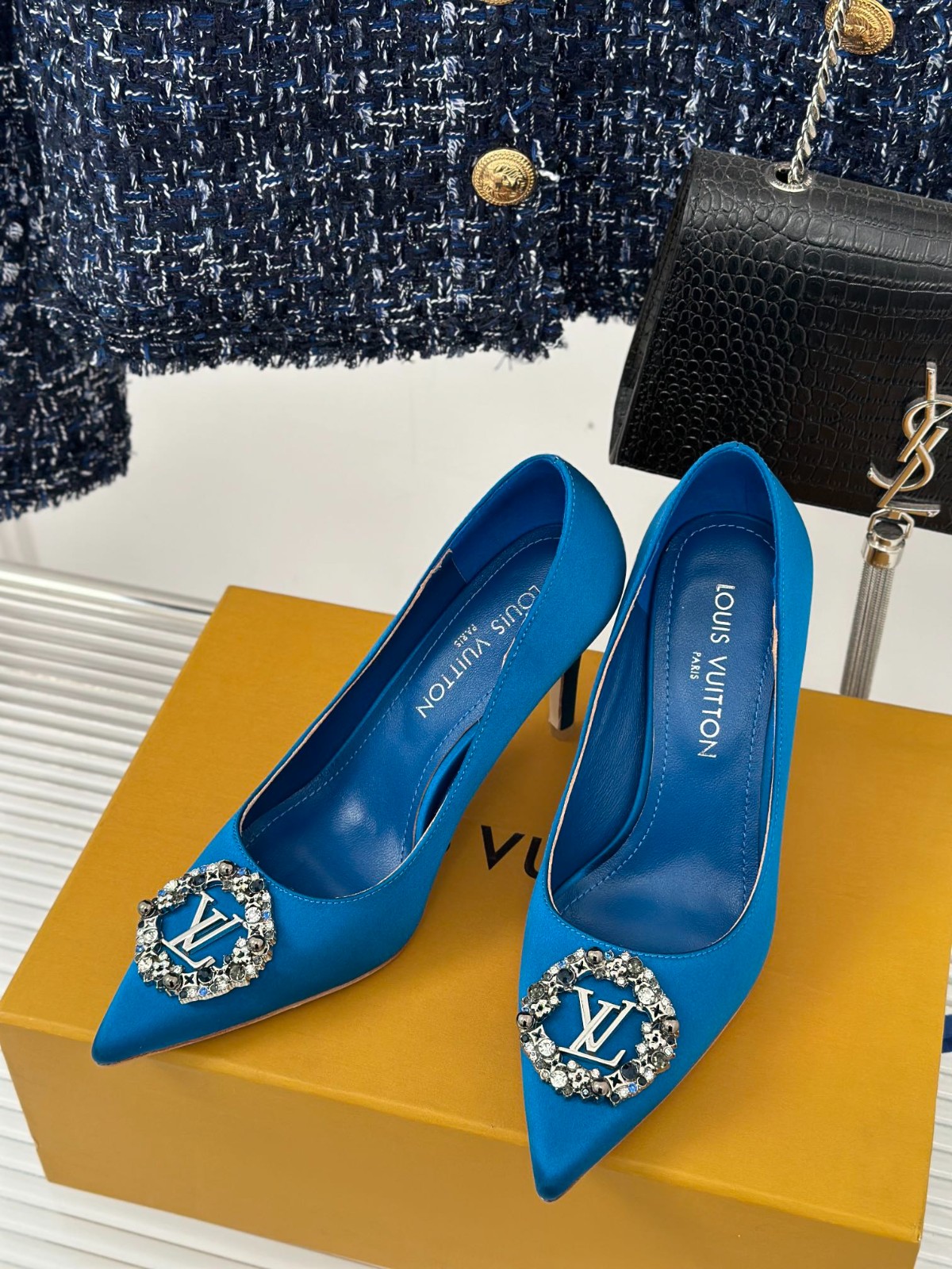 005 36123118 SIZE 35-42