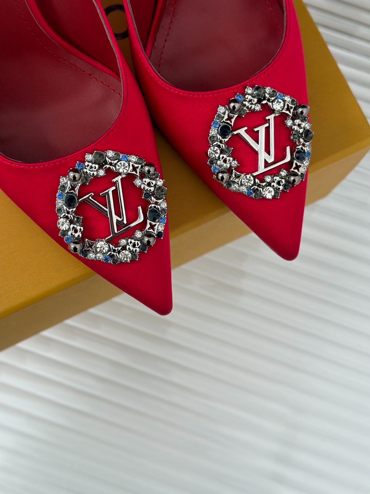 004 36123118 SIZE 35-42