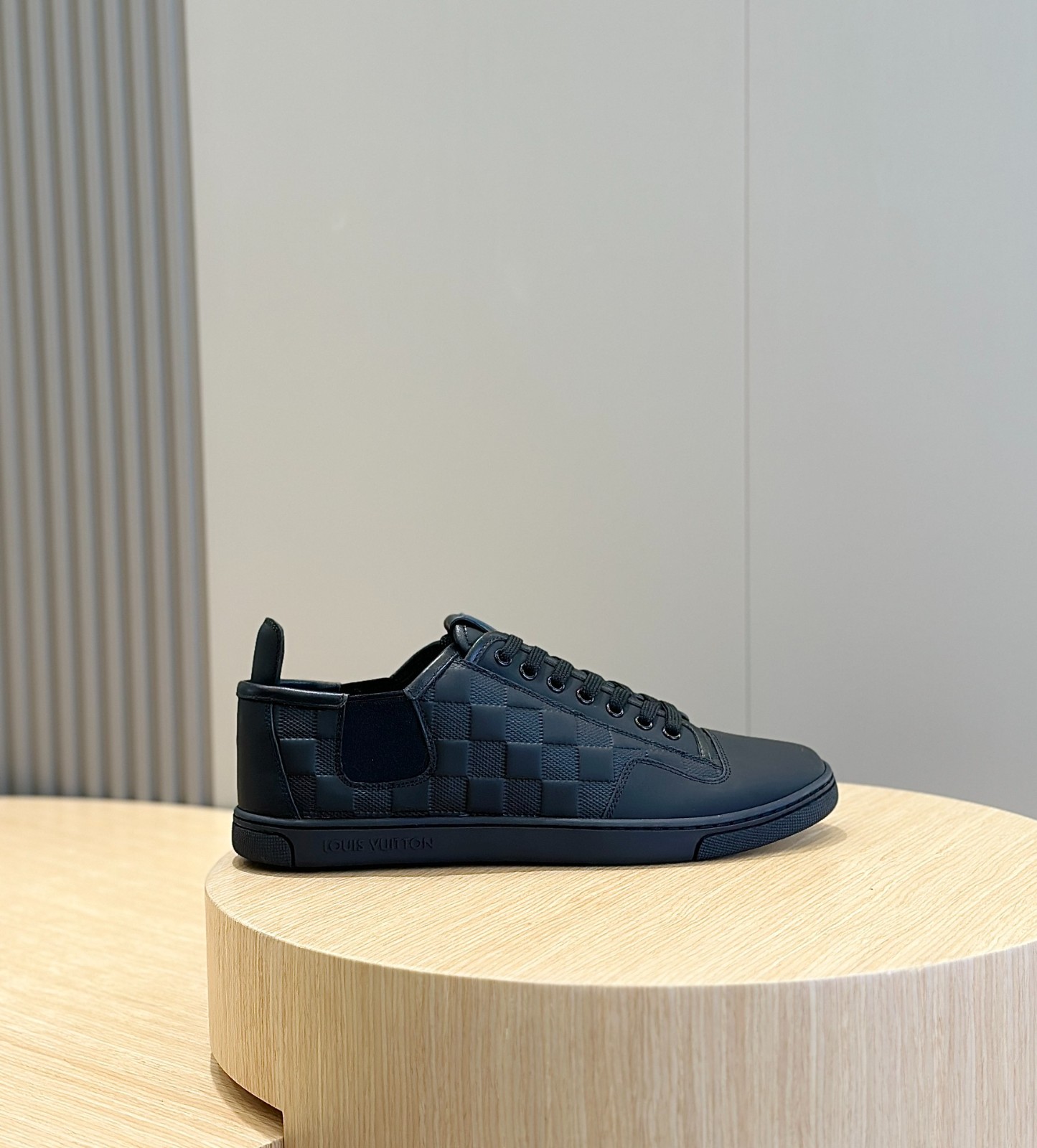 101 42123132 SIZE 38-45
