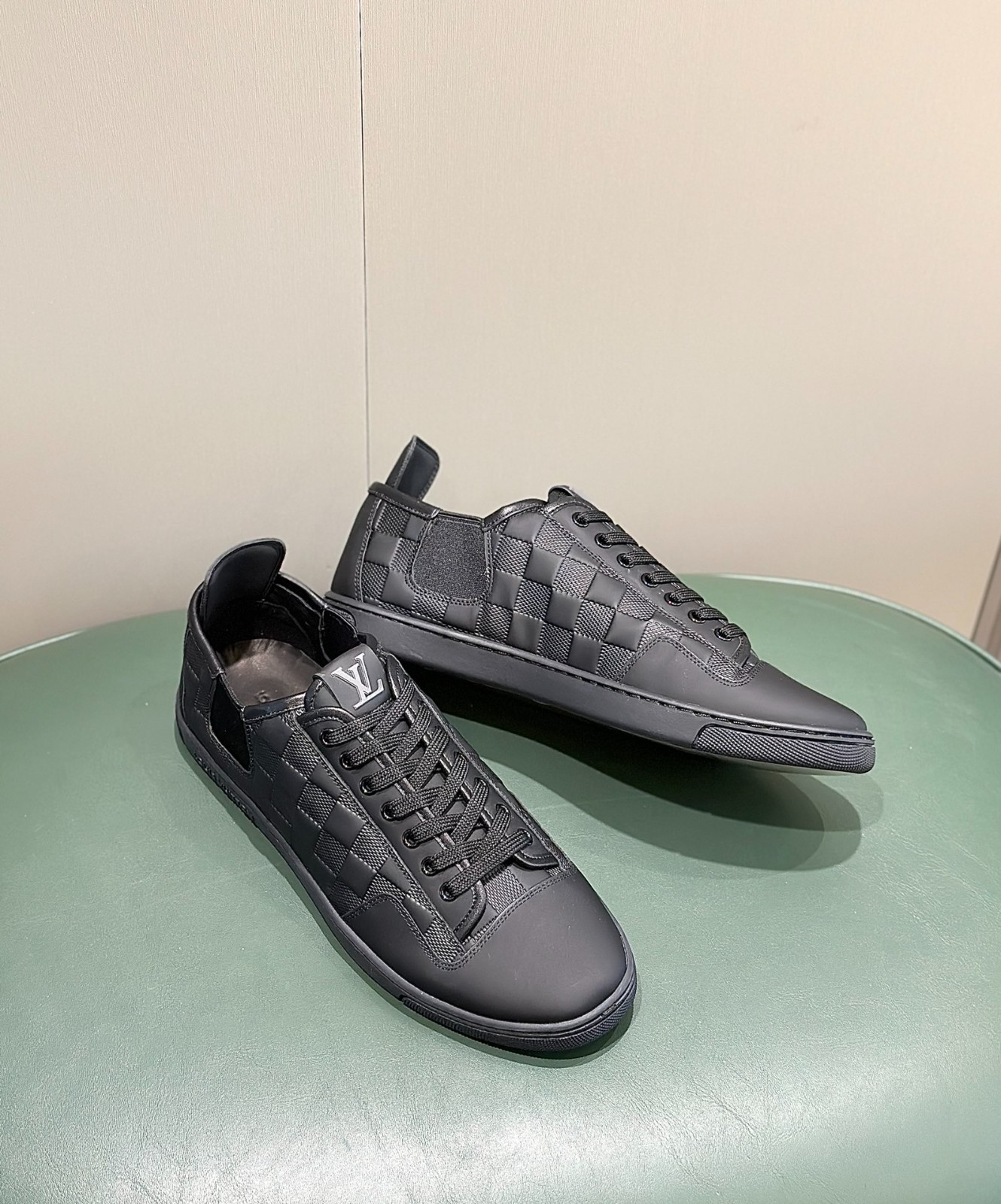 101 42123132 SIZE 38-45