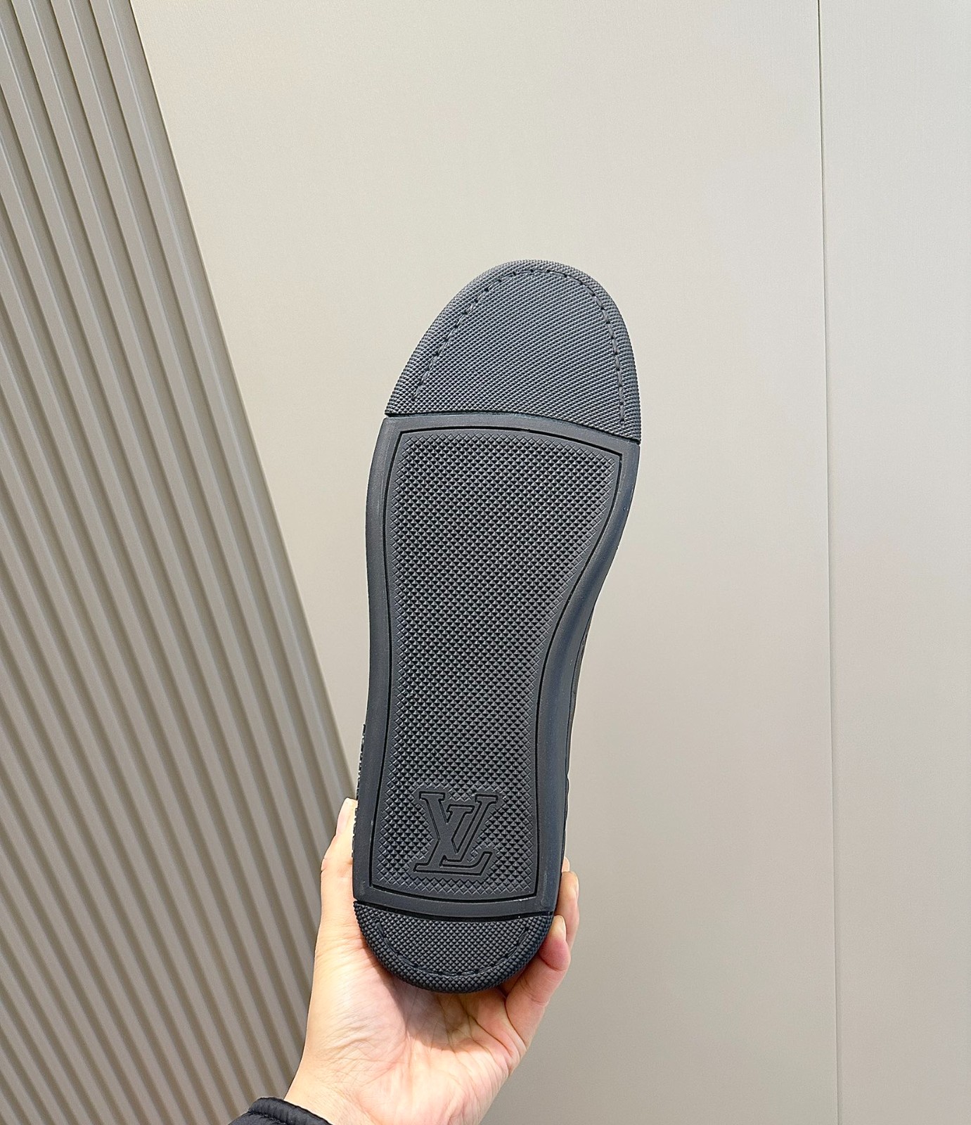101 42123132 SIZE 38-45