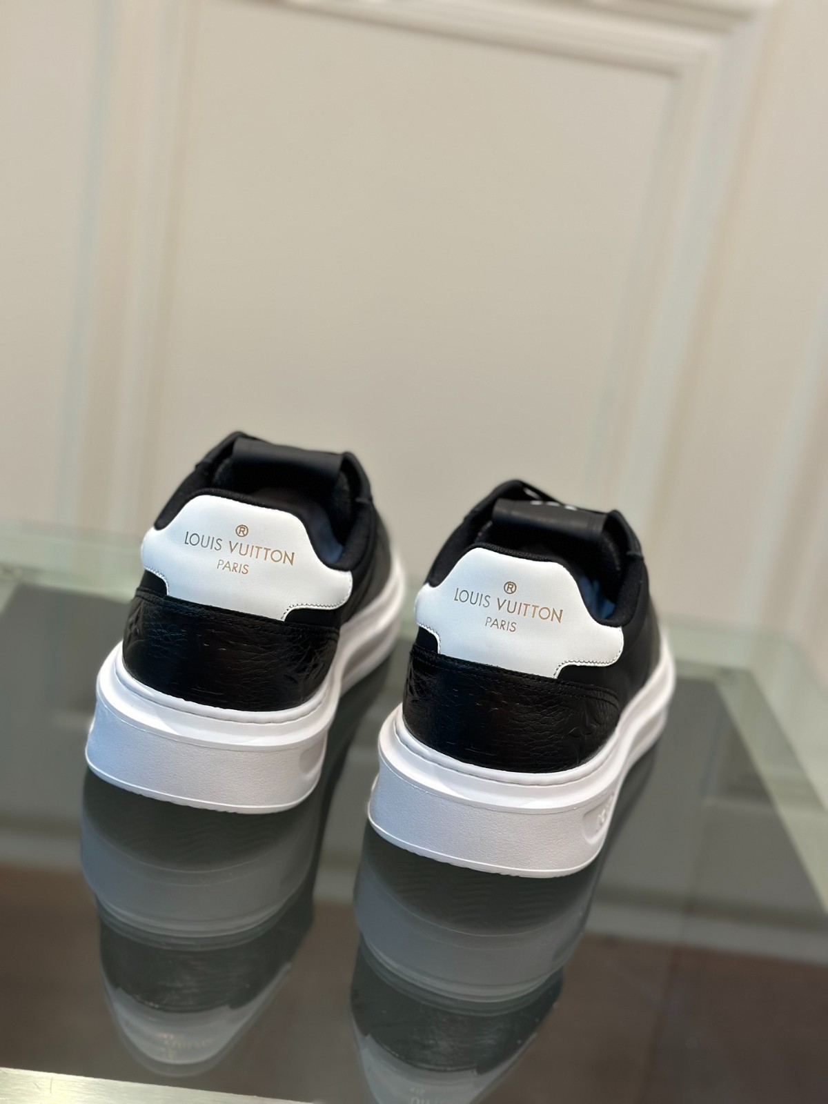 079 36123118  SIZE 38-45