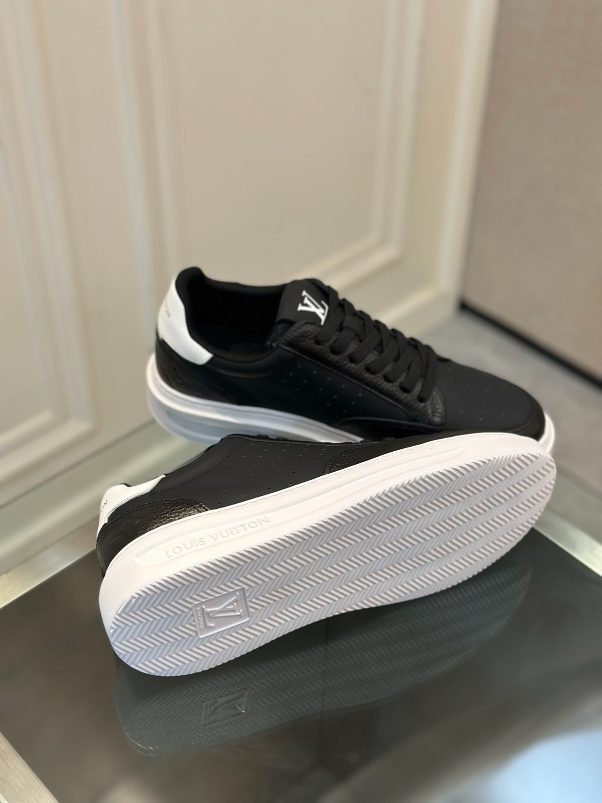 079 36123118  SIZE 38-45