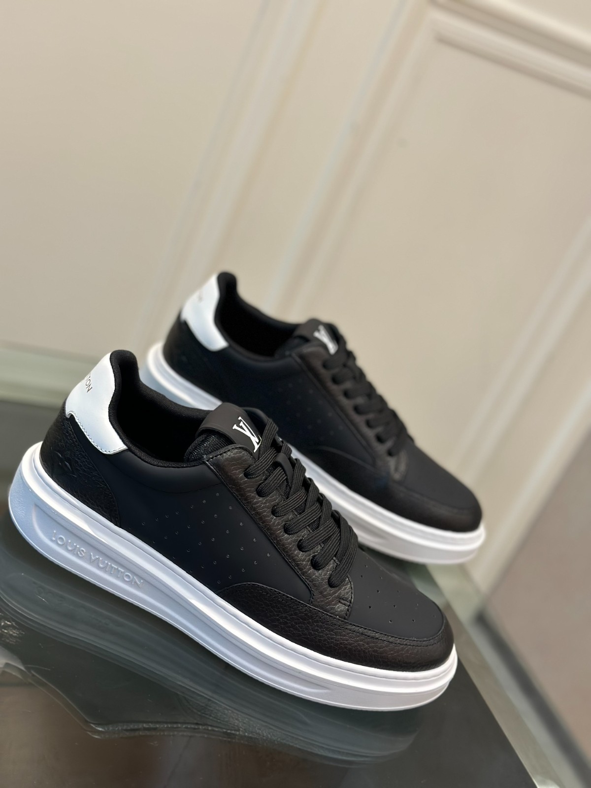 079 36123118  SIZE 38-45