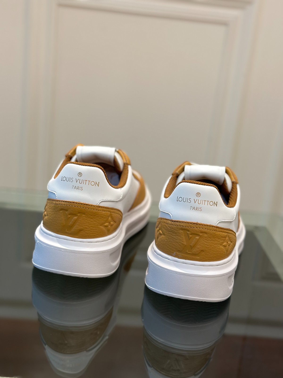 076 36123118  SIZE 38-45