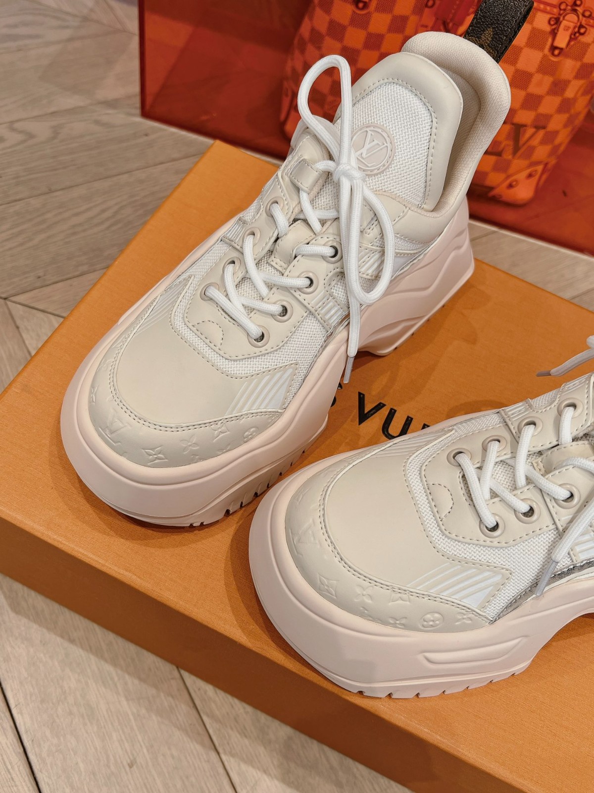 058 53123157 SIZE 35-41