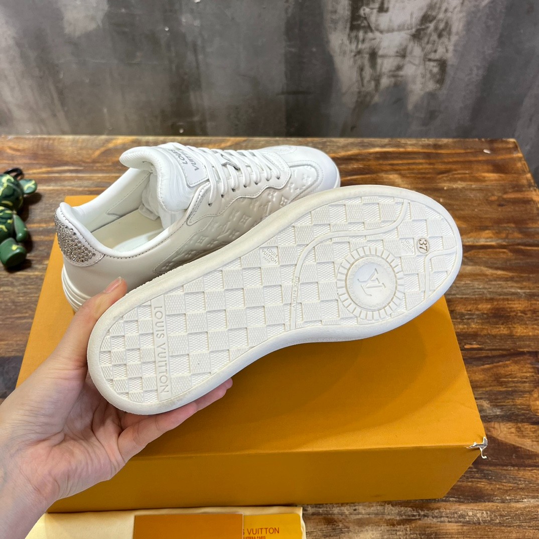 043 38123123 SIZE 35-42