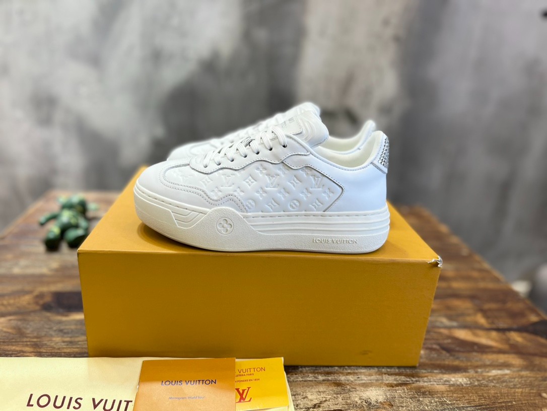 043 38123123 SIZE 35-42