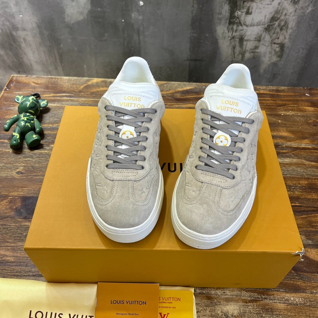 039 38123123 SIZE 35-42