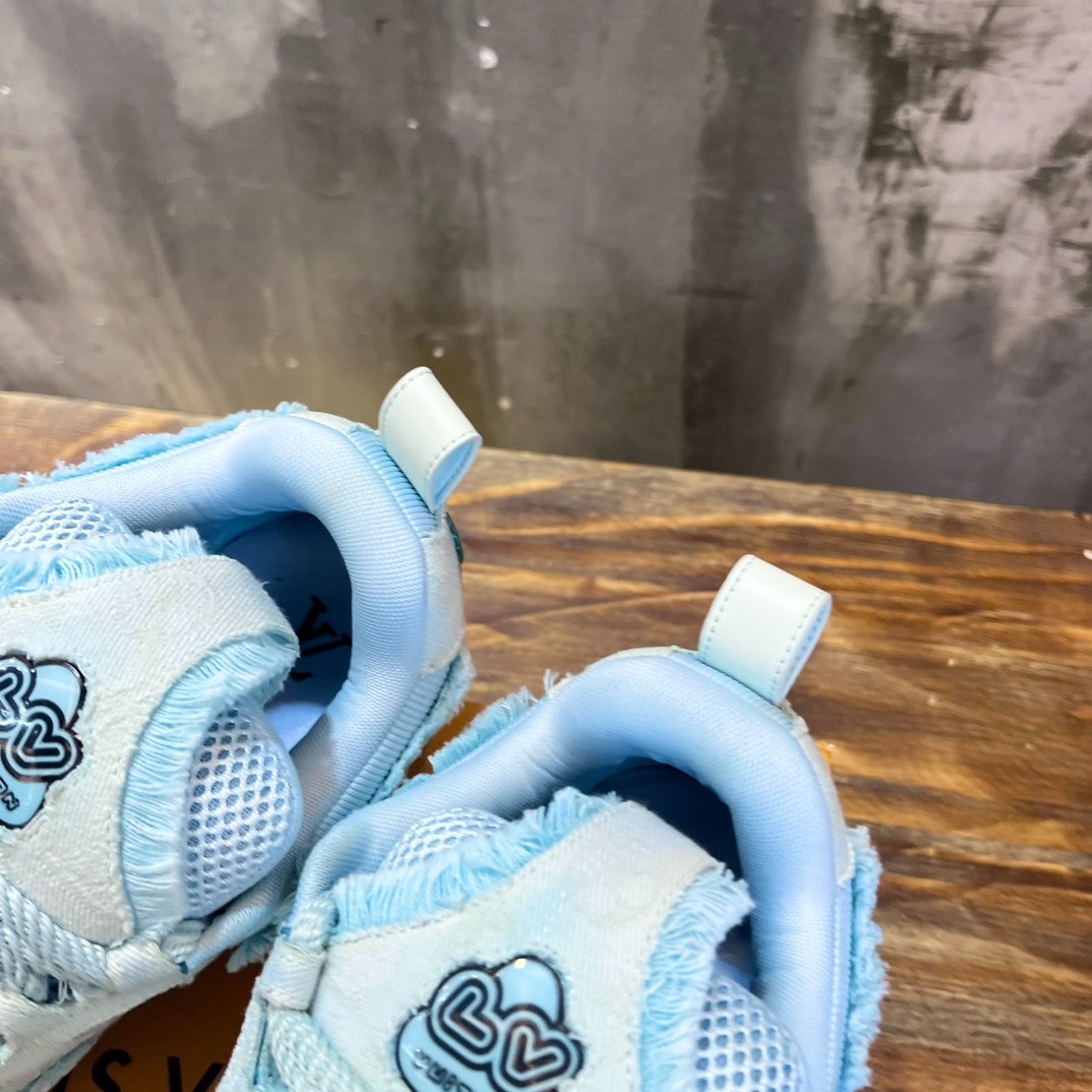 020 62123178 SIZE 38-45