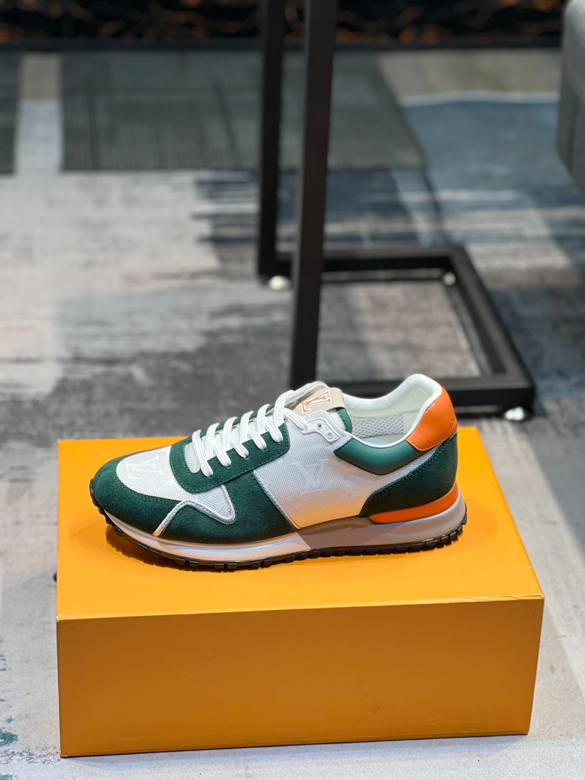 008 41123130 SIZE 38-45