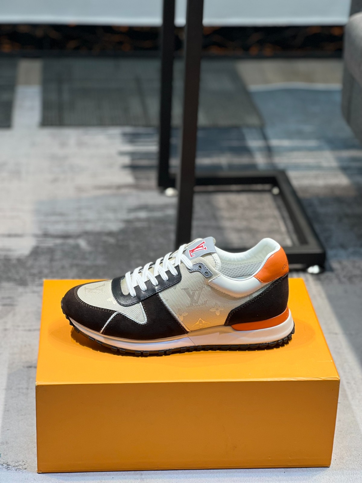006 41123130 SIZE 38-45