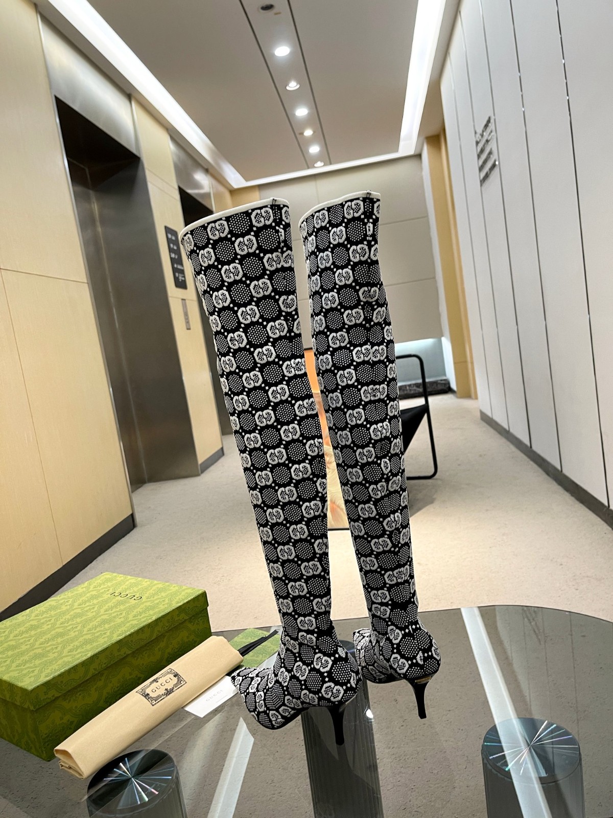 40 34123113 SIZE 35-42