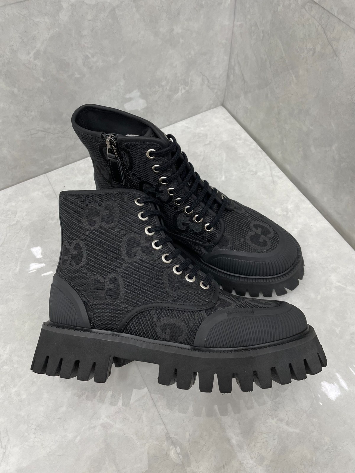 28 34123113 SIZE 36-47