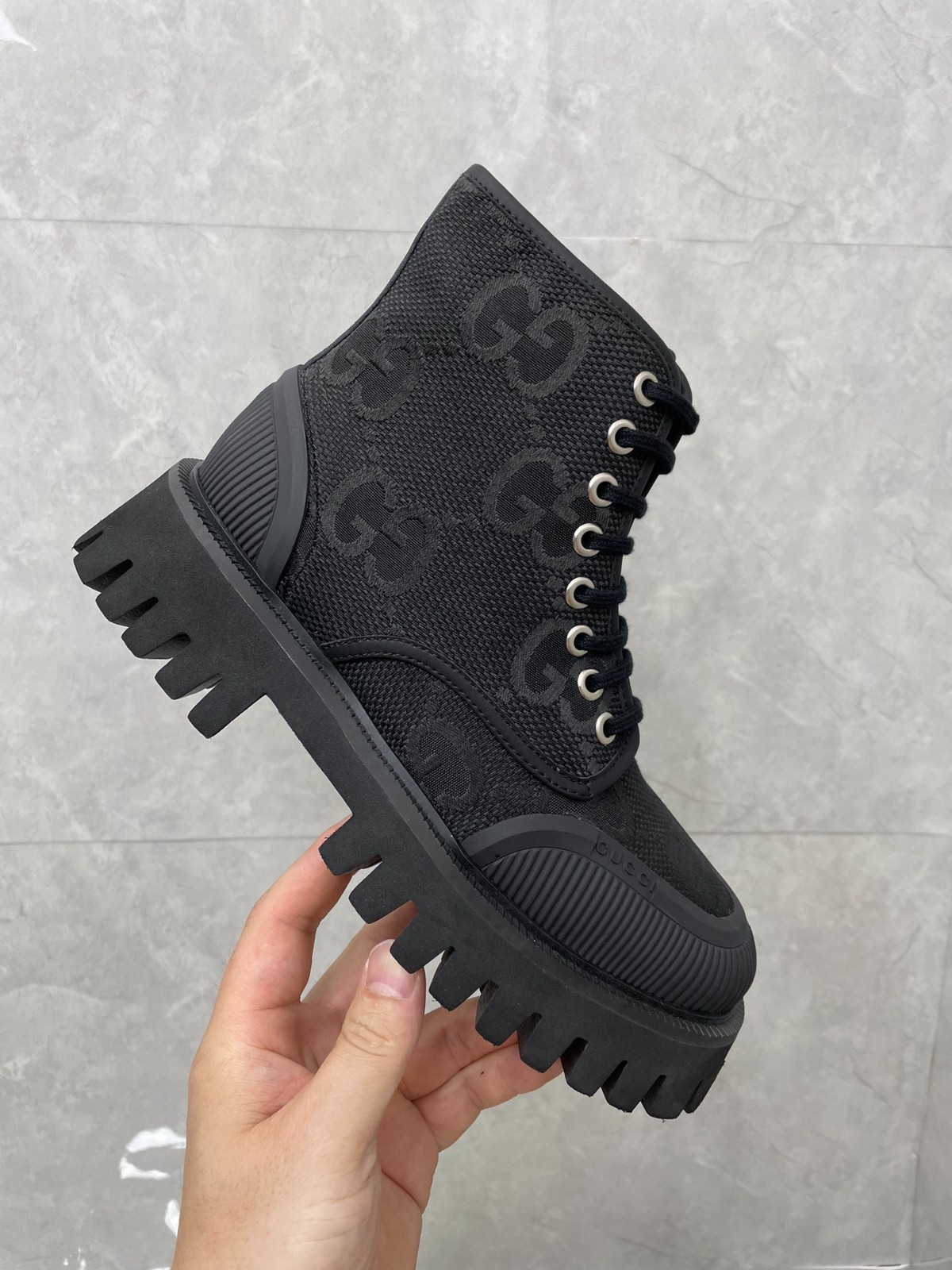 28 34123113 SIZE 36-47