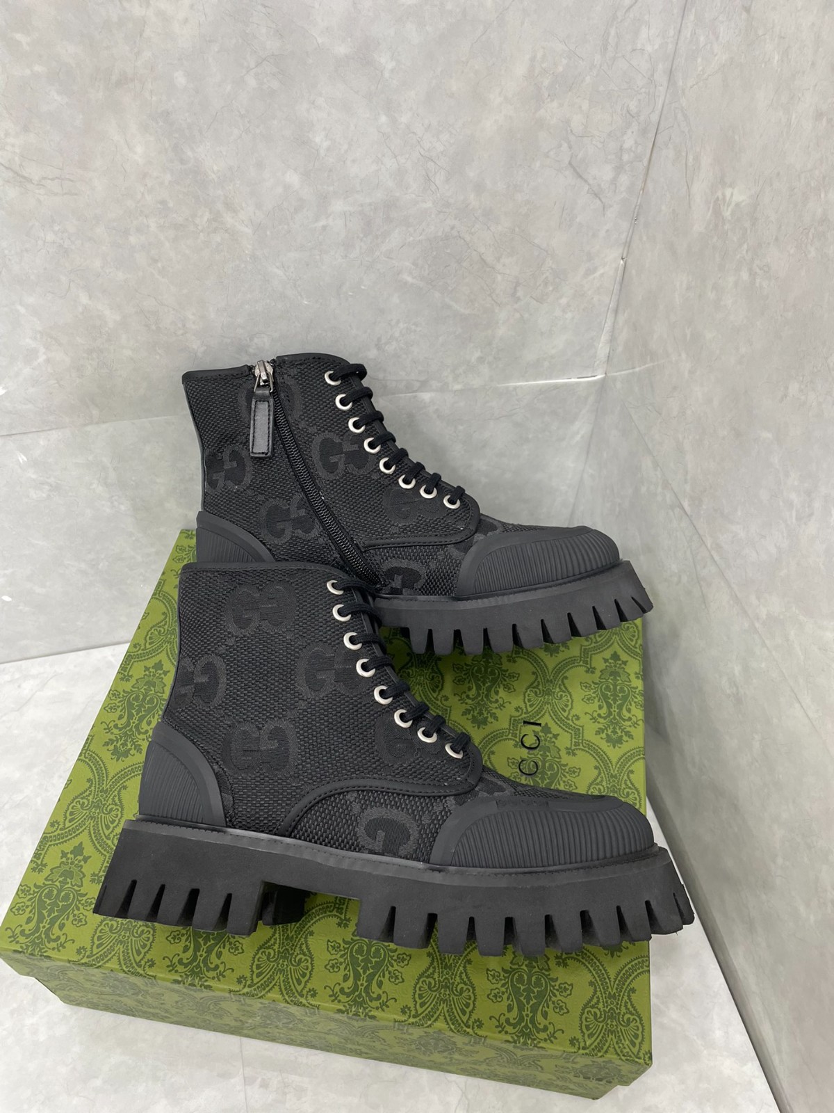 28 34123113 SIZE 36-47
