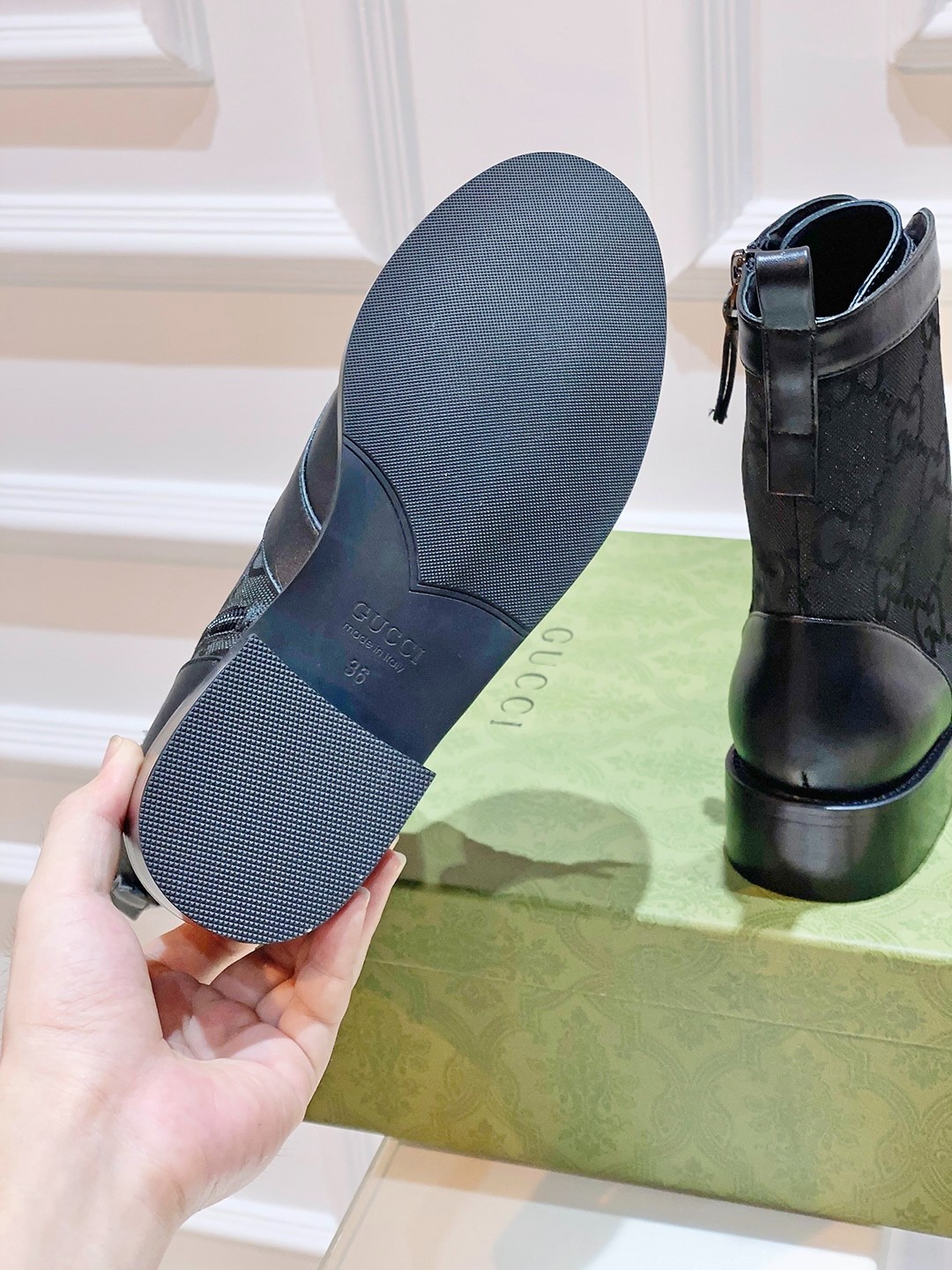 17 35123116 SIZE 35-40