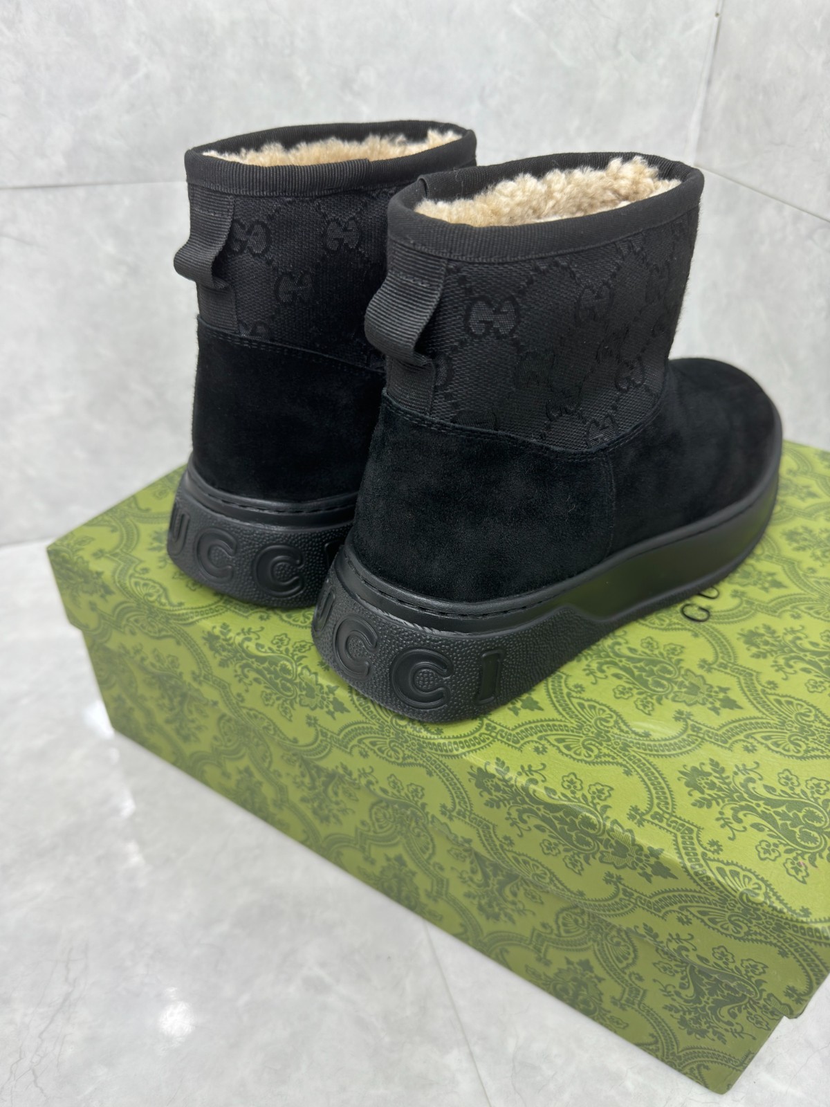10 32123109 SIZE 35-42
