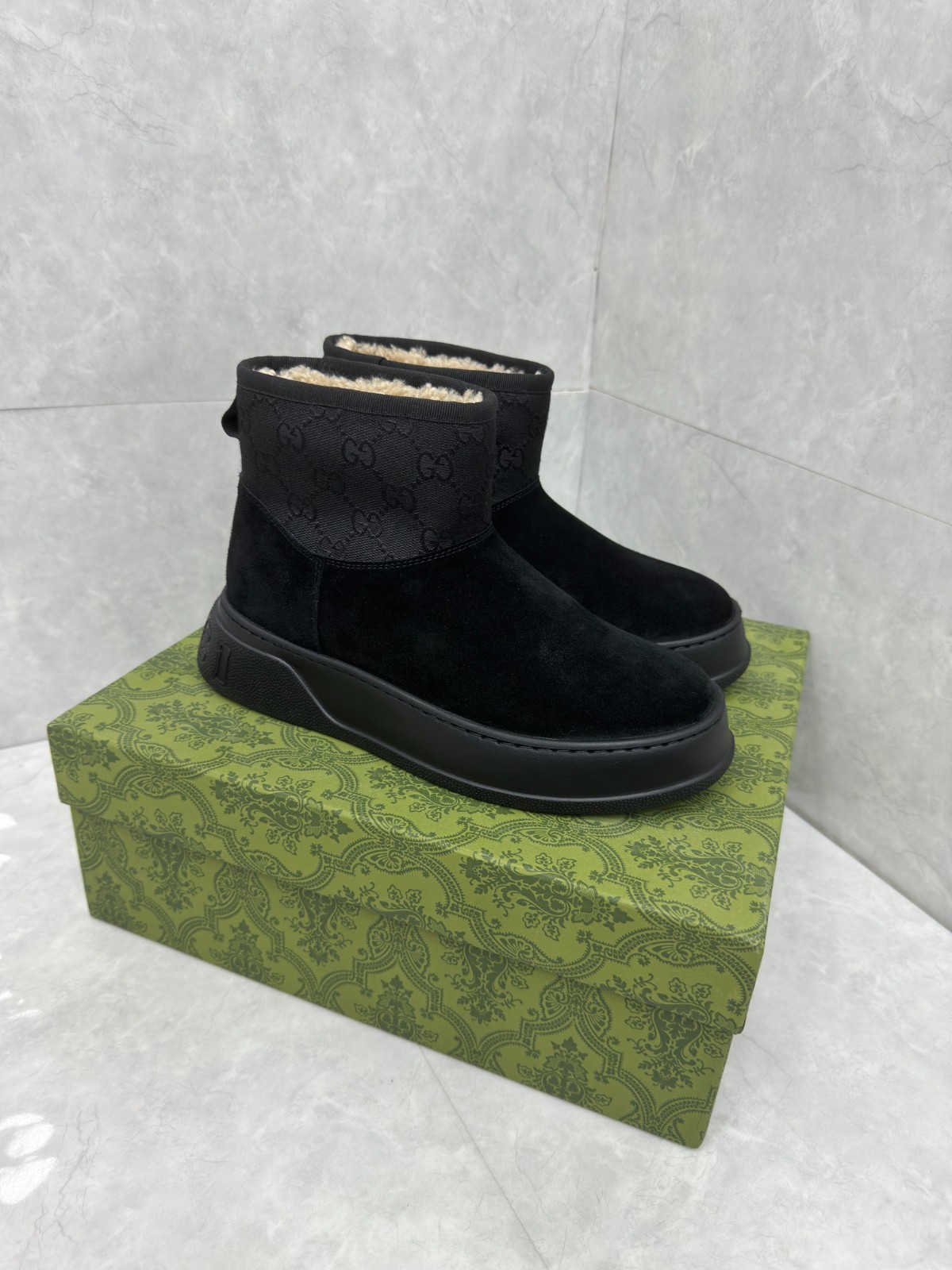 10 32123109 SIZE 35-42