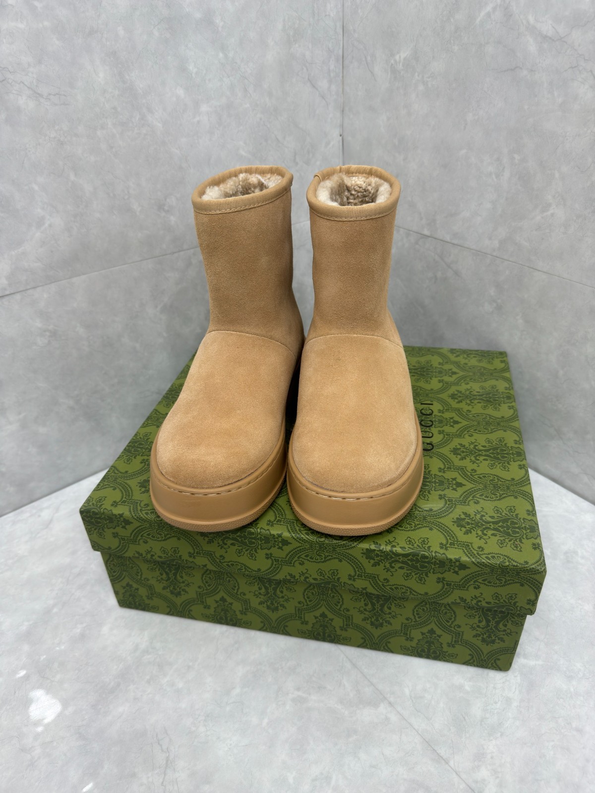 02 32123109 SIZE 35-42