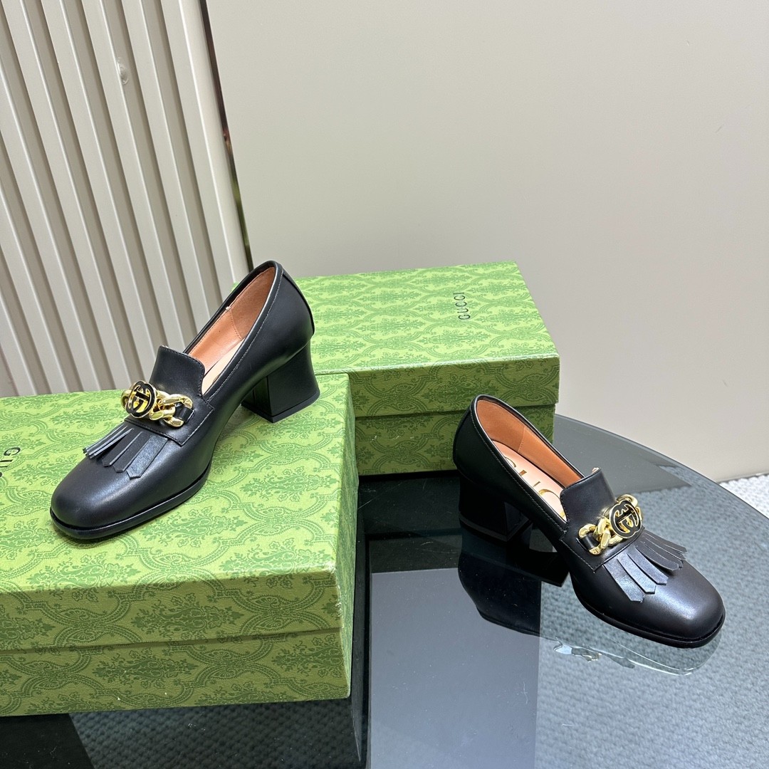 120 37123125 SIZE 35-42