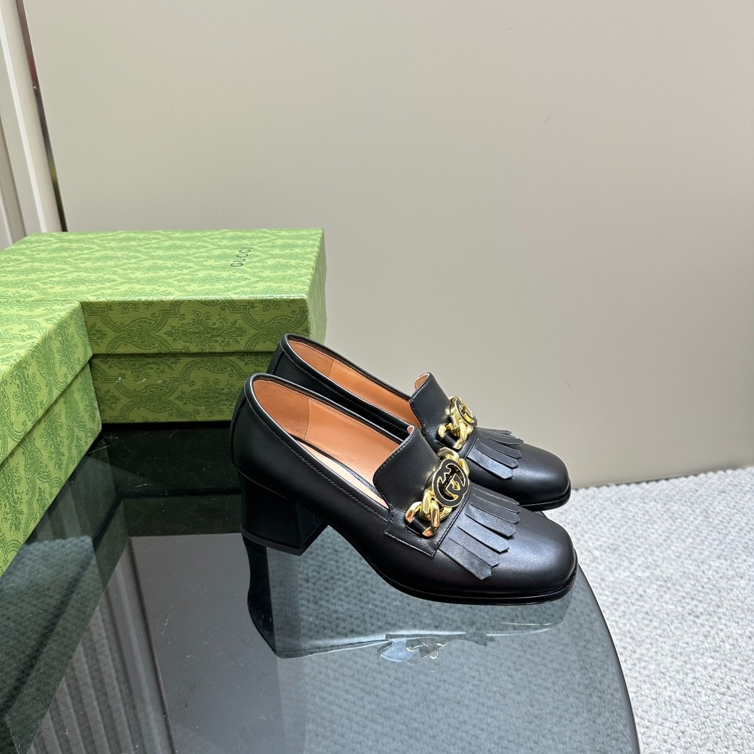 120 37123125 SIZE 35-42