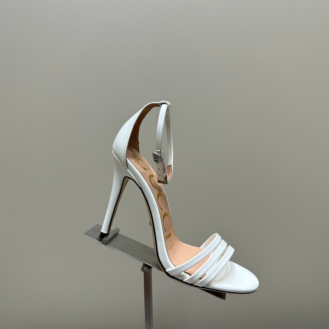 117 36123118 SIZE 35-41