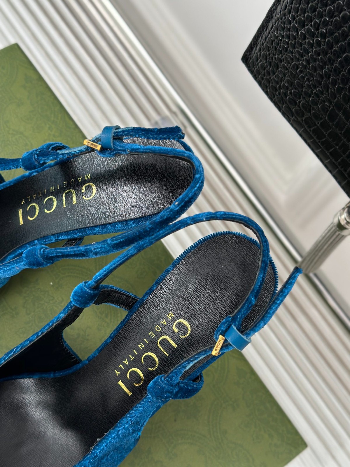 067 34123113 SIZE 35-41