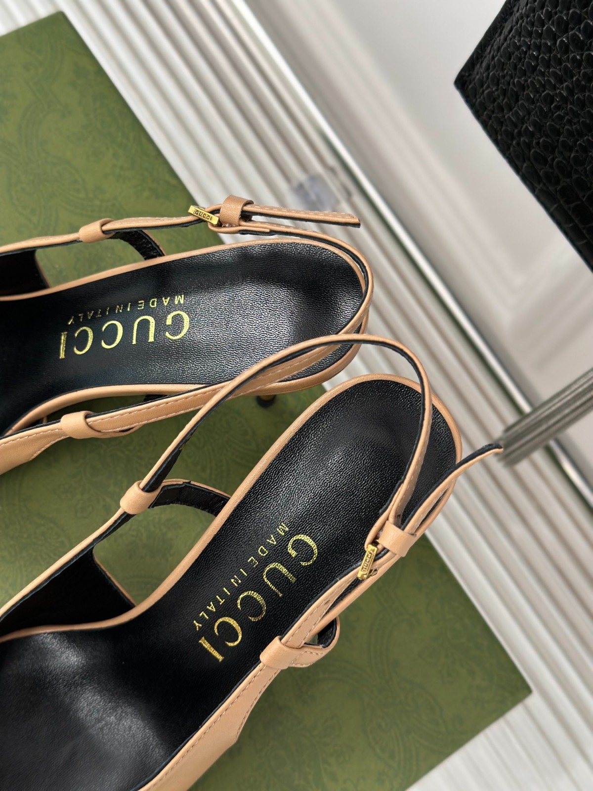 063 34123113 SIZE 35-41