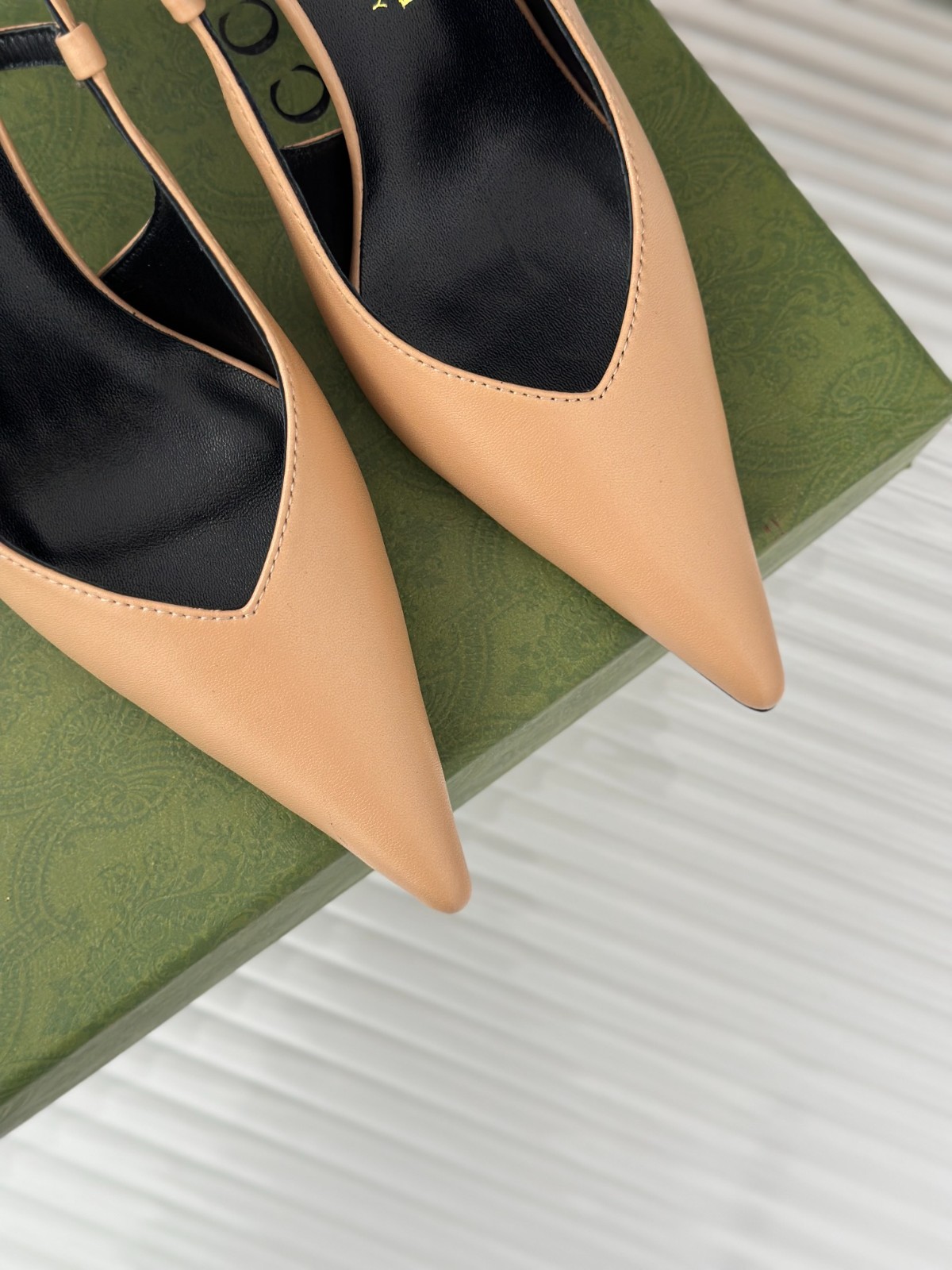 063 34123113 SIZE 35-41