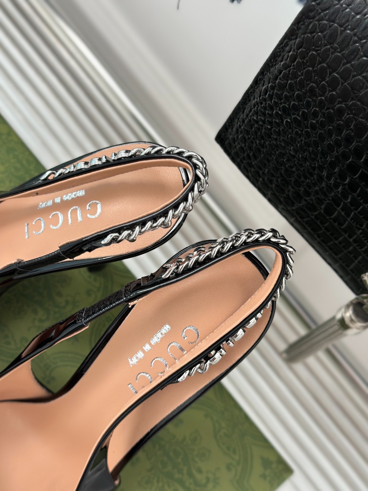 045 37123125 SIZE 35-42