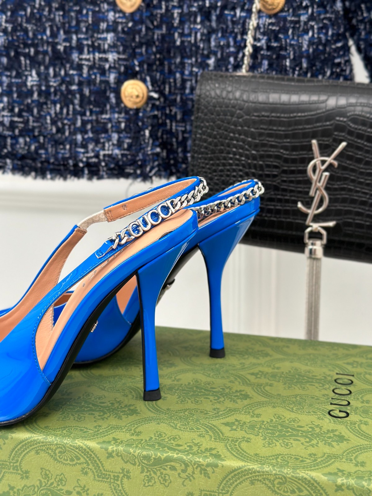 043 37123125 SIZE 35-42