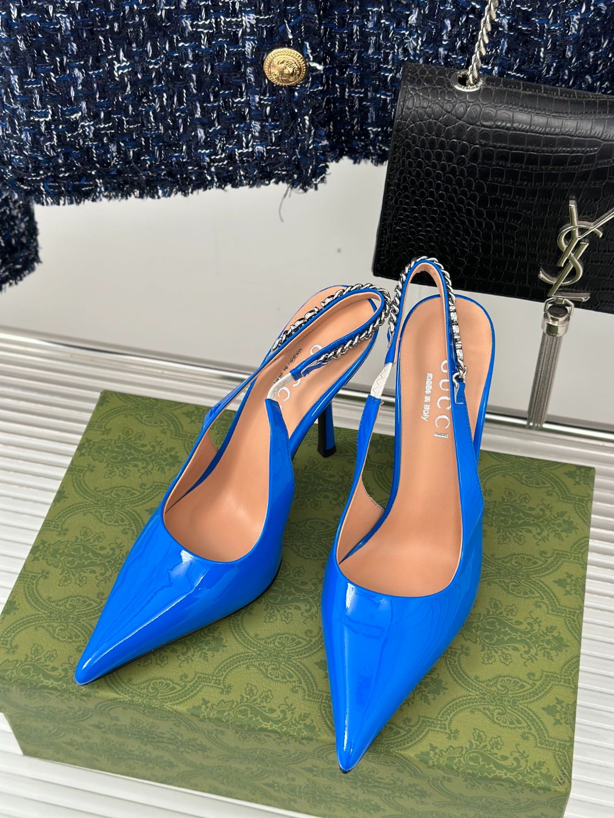 043 37123125 SIZE 35-42